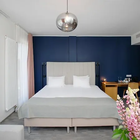 Wasa Hotel, & Отель Пярну