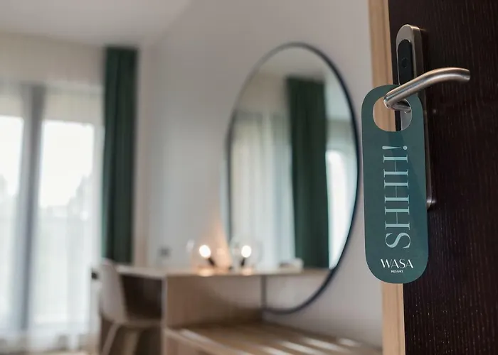 Wasa Hotel, & بارنو